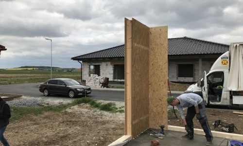 Vrádište, SR
